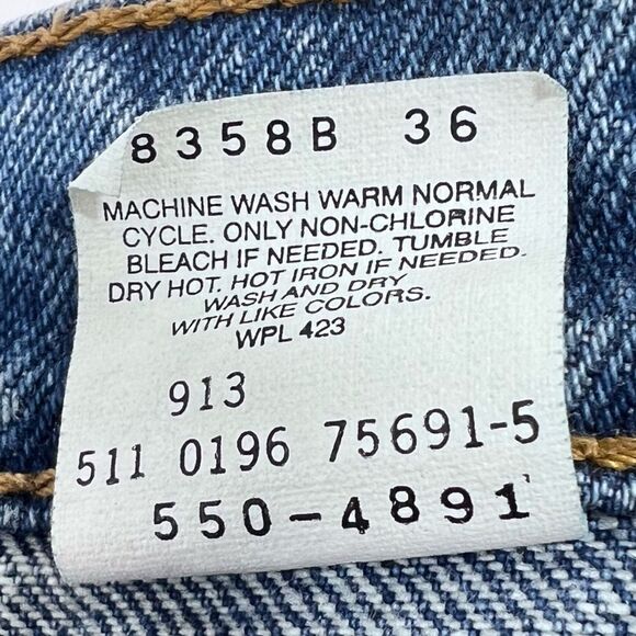 90s Levi's 550 Relaxed Fit Taper Leg Jeans - Picture 5 of 13